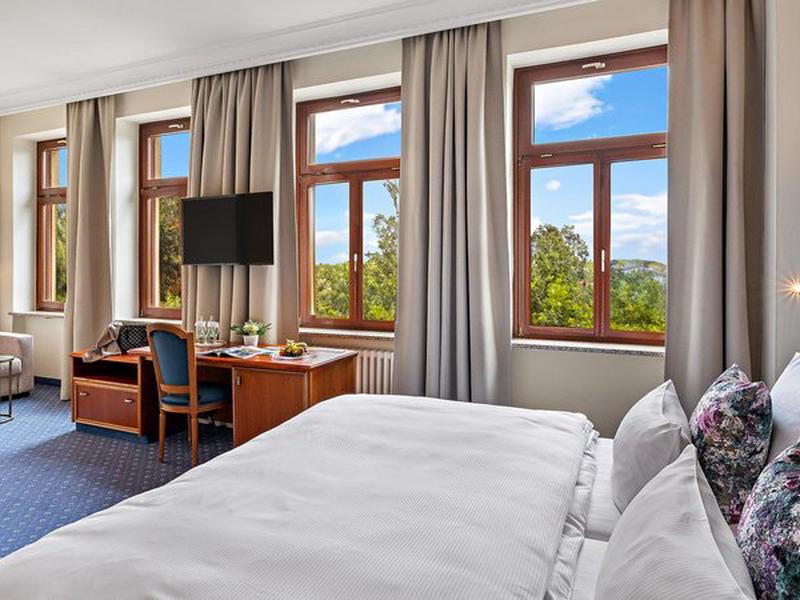 571C897CA9B0D4644B382C21BE53F054