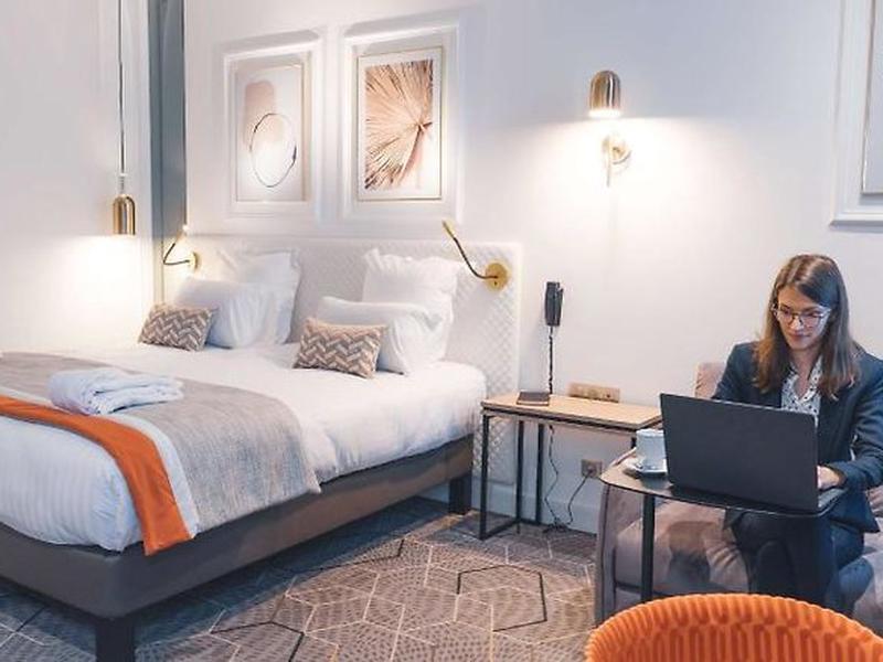 C739F49E2AAA78AC66C3284467A7C6DF