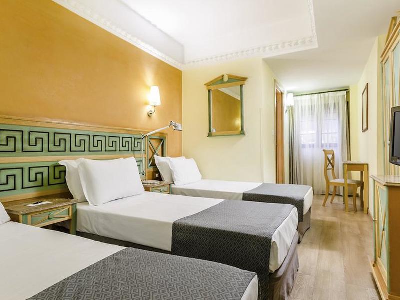 AB3511069BB821607F48213E10082B72