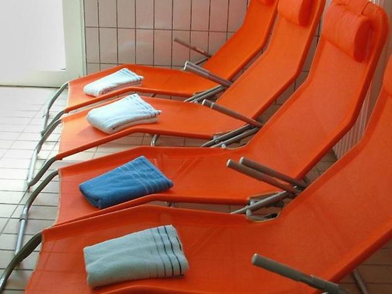 EDAD9C09239393E03831B6150EB54C1F