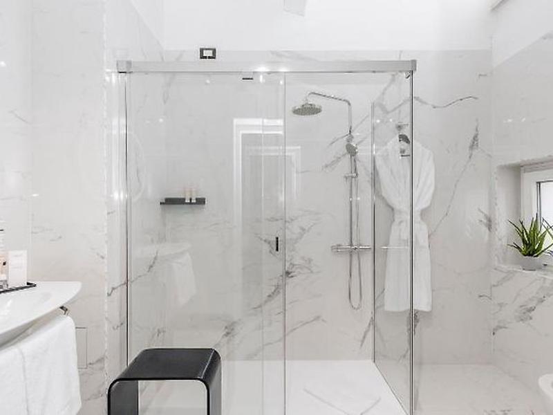 BA7E7358D29A20B6FCE6216E41E8A7E9