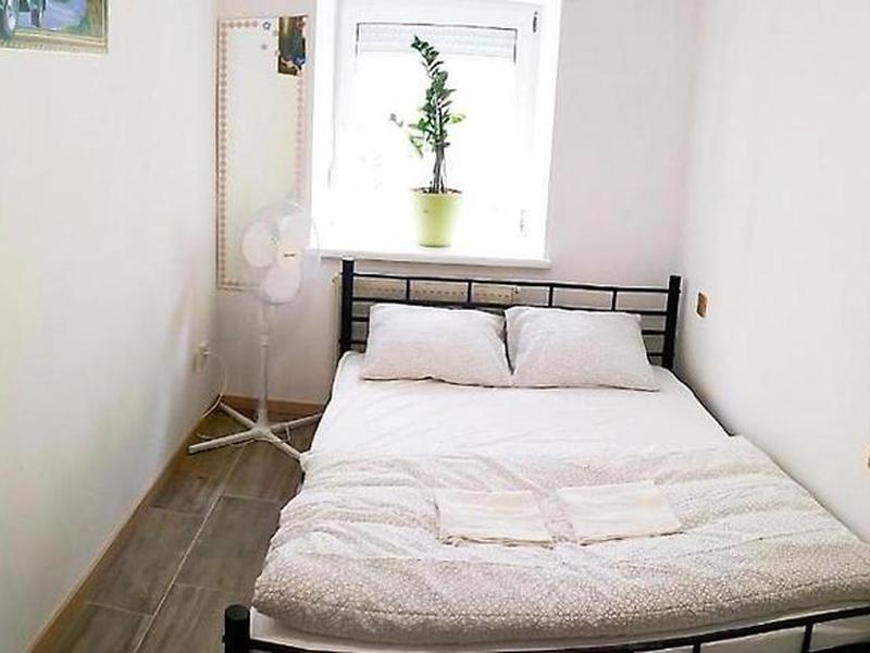 35D285595938B309B7F8E40A8AA9FAF4