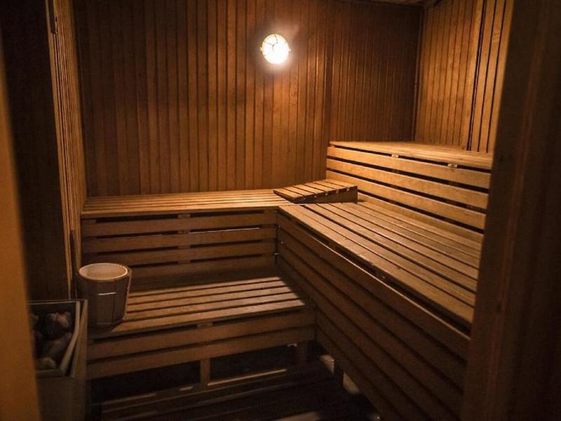 03000D2DE8EBF9A9444546AD582B62B3