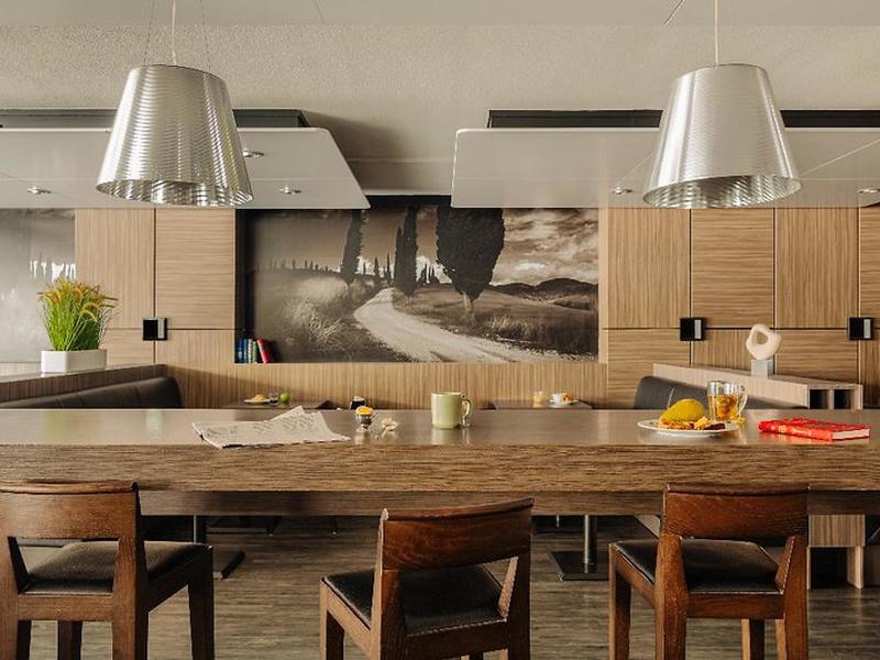 EF479B7A02E6300D550D014EA3010541