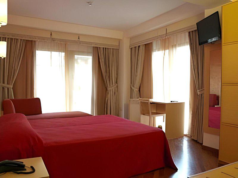 02EEB6A2E7D60465AE6223C4CA80FB35