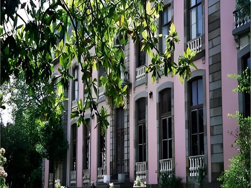 9CD6A5ECDC9407DD577B3F5DC9059857