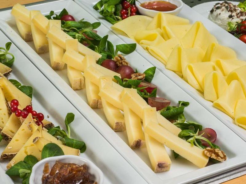 17043DEA798A80FB43AAFB14AA1C31A4