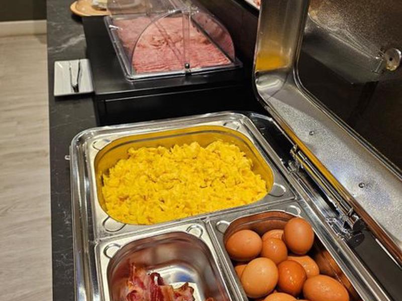 A5F7C932323D4ECCE476D74FBD8D7F0D