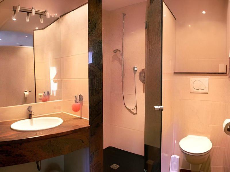 C9DAA1DF53AA200C8C7AC0D1BE05AE3F