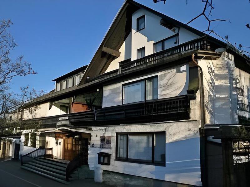 7A44A5C4B69D19ED9DE03AE4085F6BF6