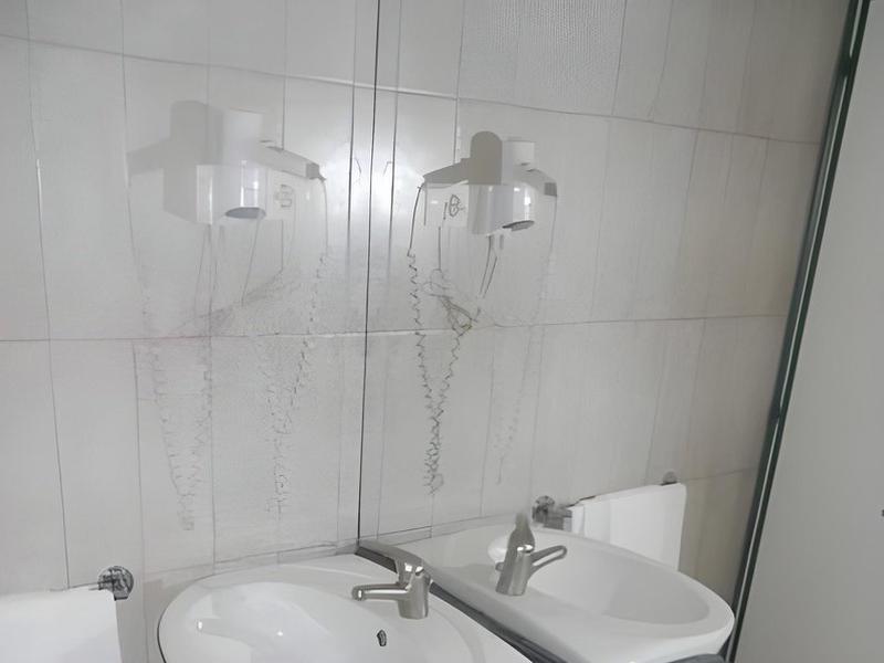 365F8DB6E70D94E081D644EF7C8C52FE