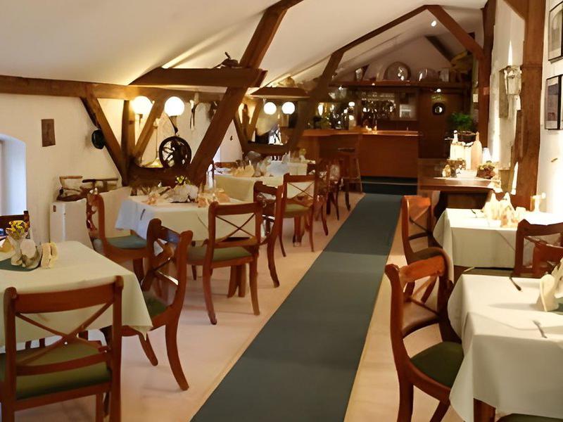 1766F4CADE09BD9D60716FA5B1AA8EAA