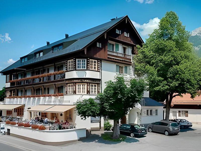 D944E699E05063DC35F7C263E9A1AAE6