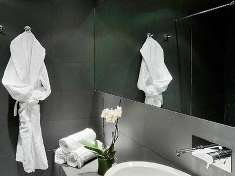 5215100ECFC9FDBDAED6975C2B3A295B