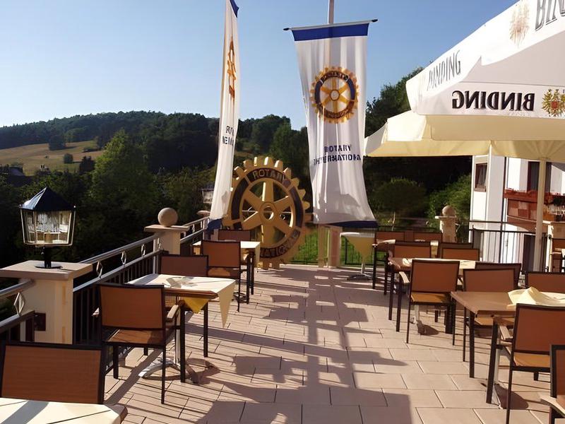 A4B4D588A5821A42FCA33D9E9F3CE499