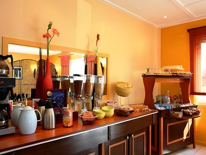 9588921BCCF8D9785407FD048851AC35