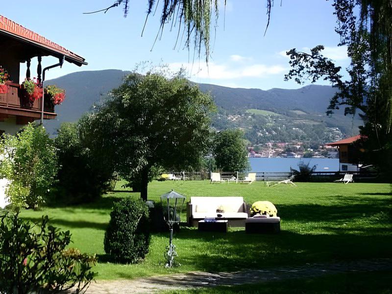 DEB56F6A96ABDCC69572C3BCE13F2951