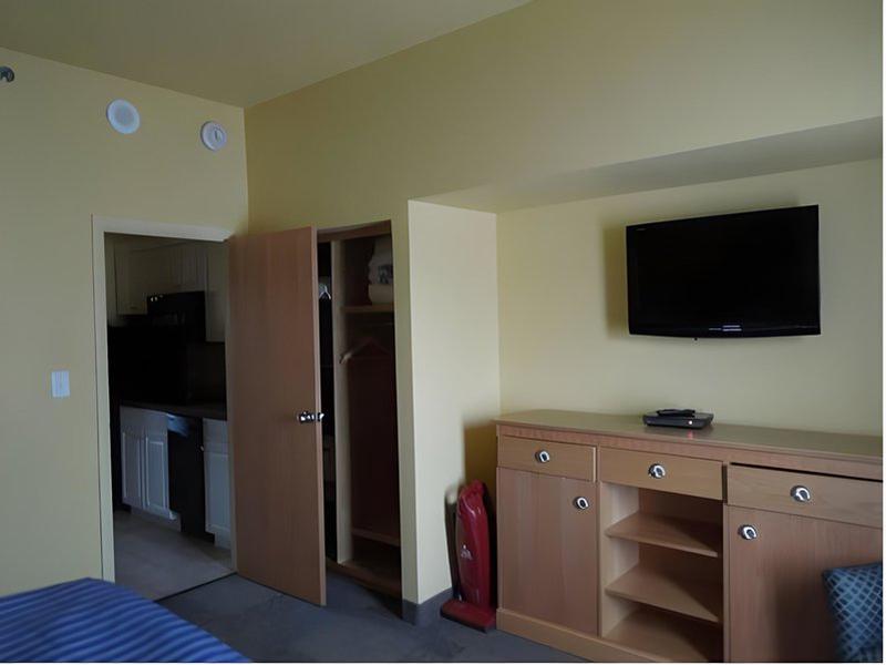 B00B0439BACC0810D6A8E95437F1A6C2