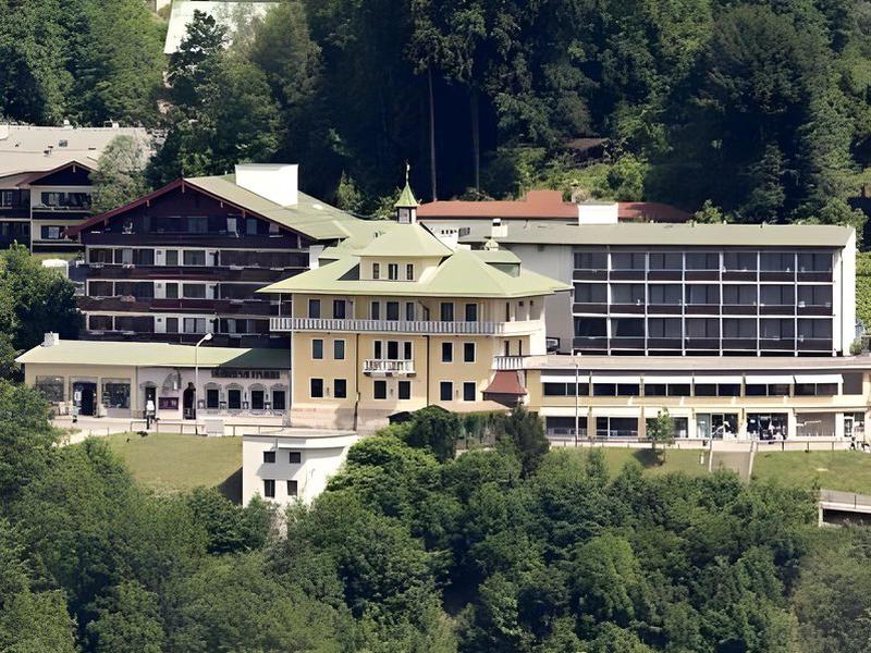 85E333532DBB12D0ADCEF1EBCD688323