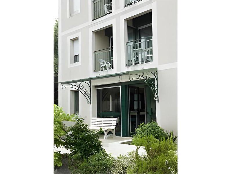 6F3EFA42DAB067D8DE3C547B08B5AFAC