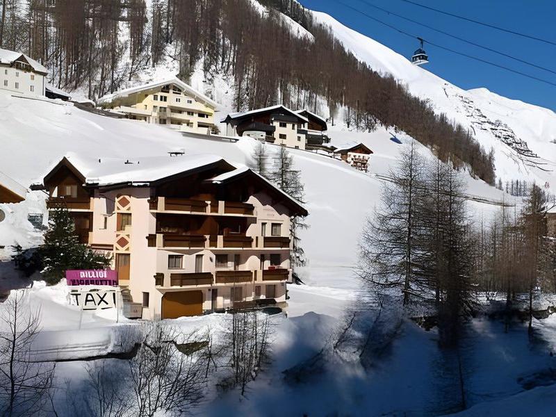 039556C12538690594371187CA66BFE4