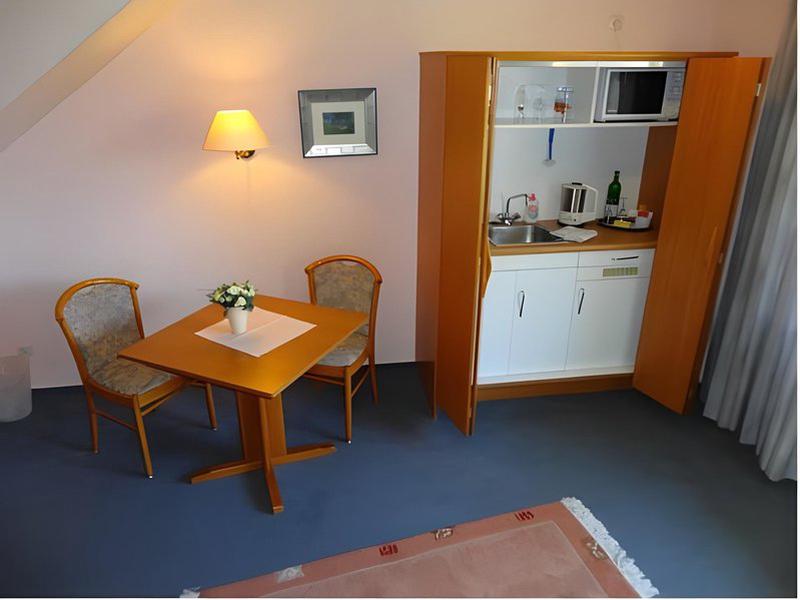 ED572BF660F547EA155A203BA9FA06E7