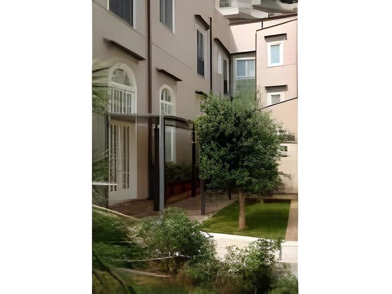 052E9C5987E4C15B4C16AB2AE4BCF7F5