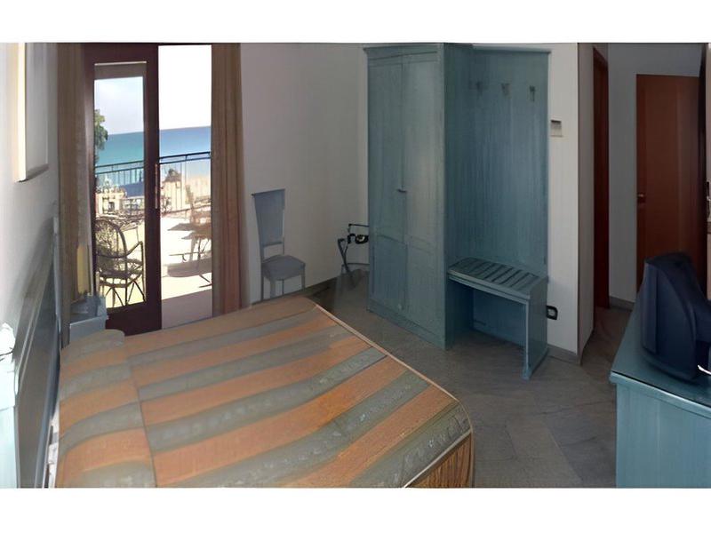 D1C01503F1AF9AB720F1E7E5626245CE