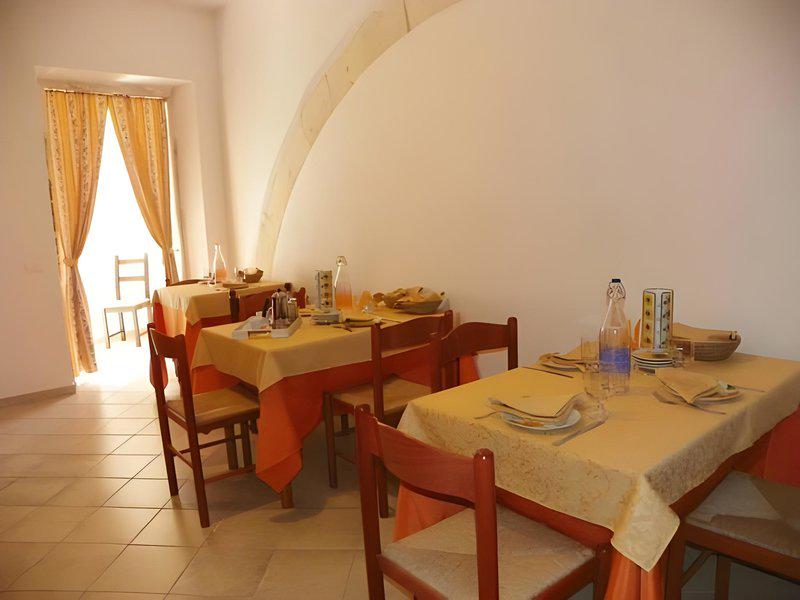 05B48B997B369D734DAD9A1329CEE03F