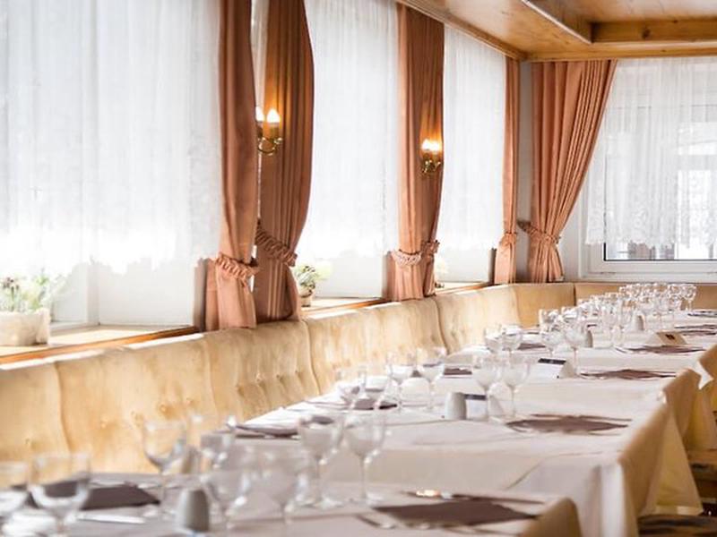 ED40CC2D98976E54A11F0FBBC27FAEC8