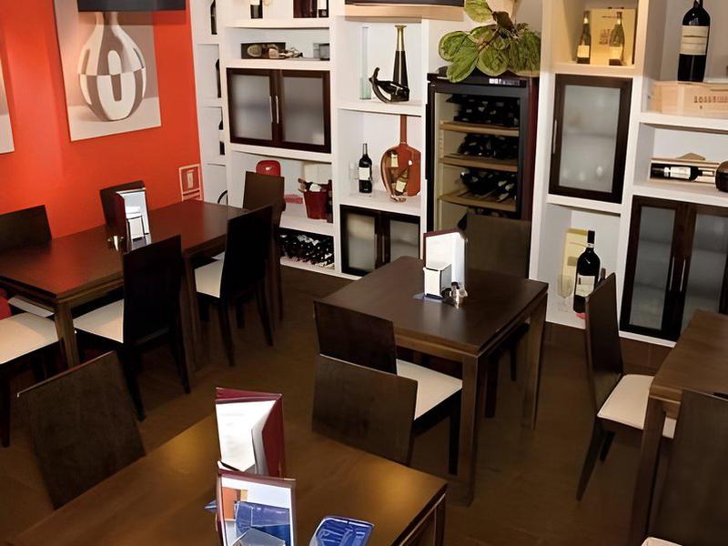 6300C2D6D99E7897F08D10EAAB482CA9