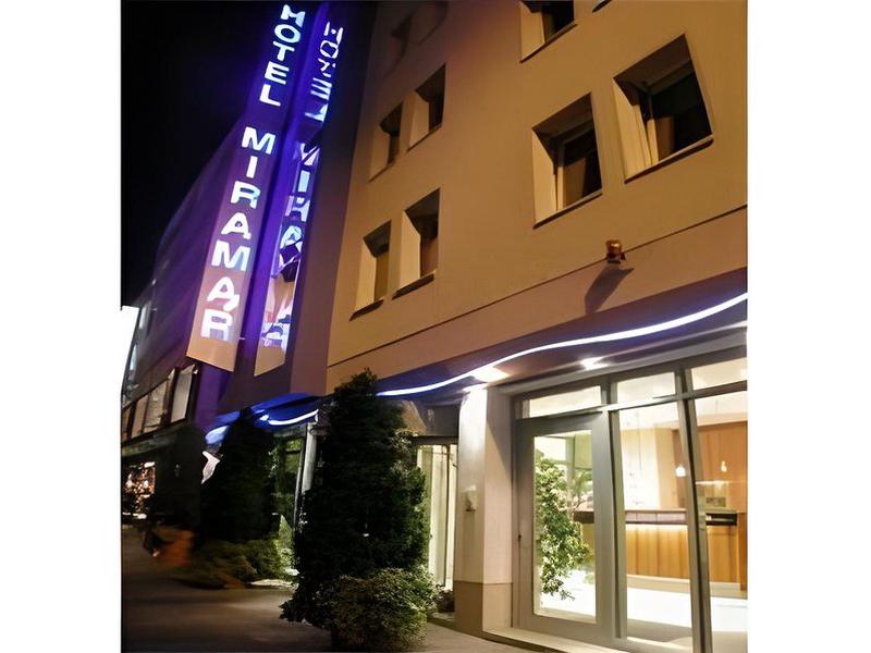 C4BE7B99395B6DFDD67875F48074D8FD