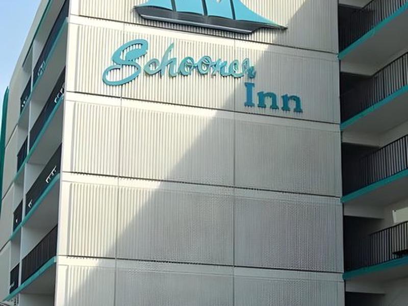 70DF64241835895E49AA92B37365C249