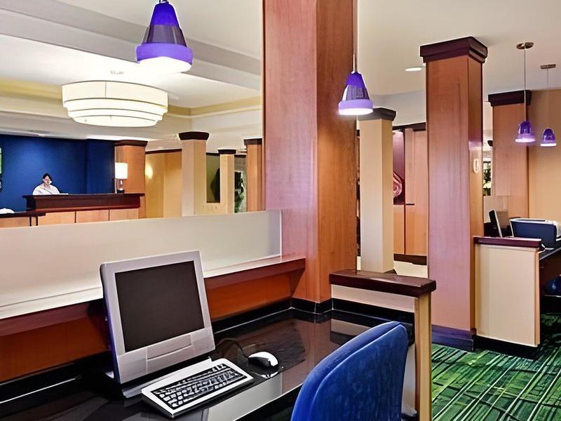 AE6AFB22FD1C41B7459B28B7B8AD72BA