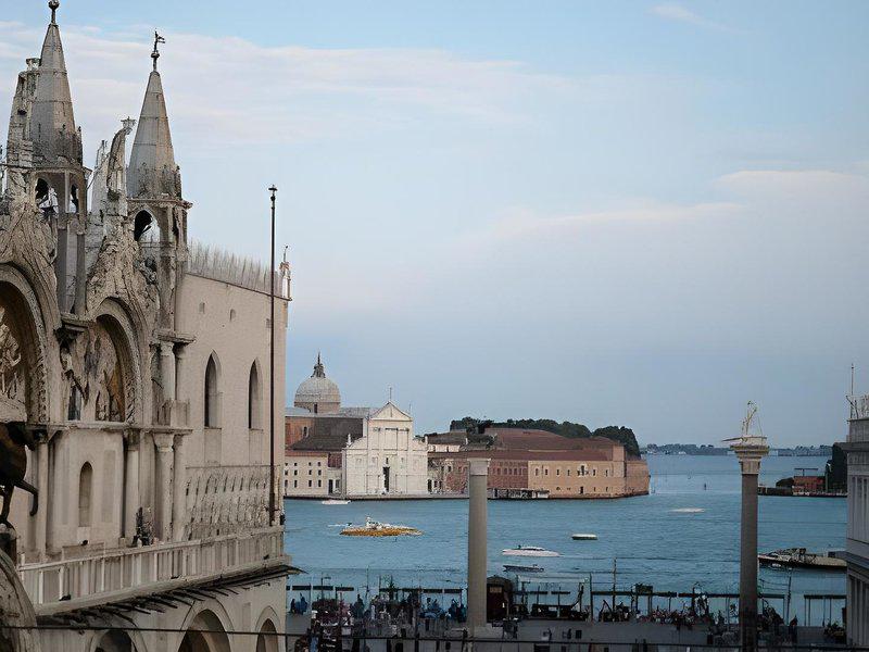 A6784FA972D06F295BDA2915728C7129