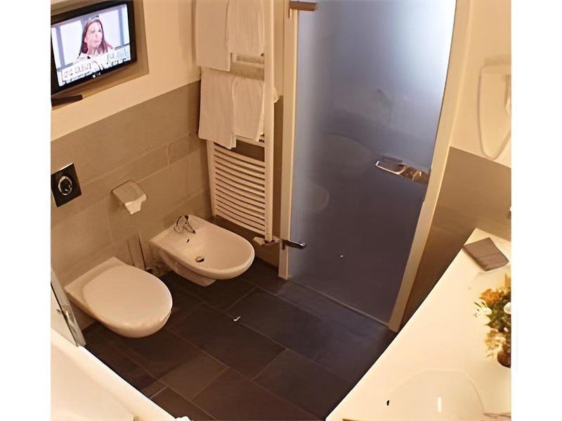 685035C55BBAEF607D1BA728A7BBC1A3