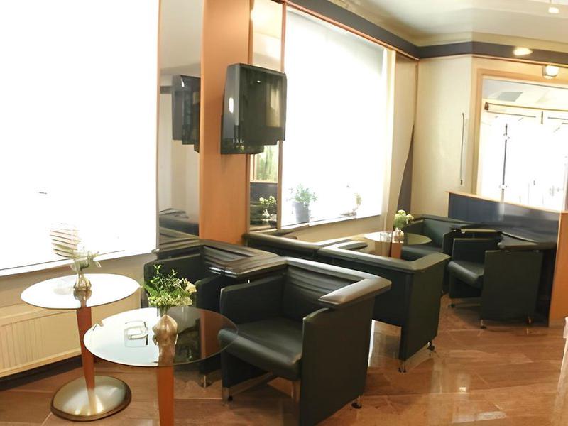 53778413F932C1B122E1782471FF528B