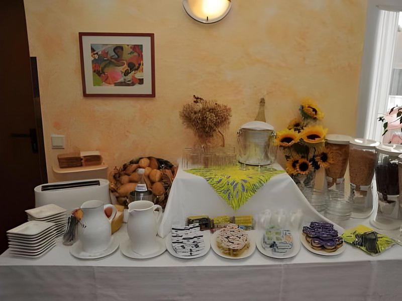 49DF11793F91FCE384F2E2B298649A29