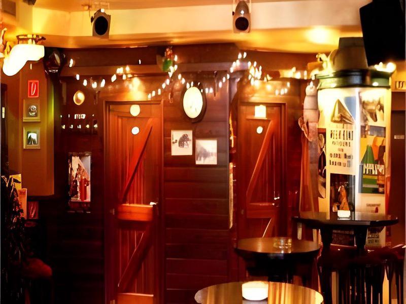 8FF759261C7410400067F6E94C7F3C45