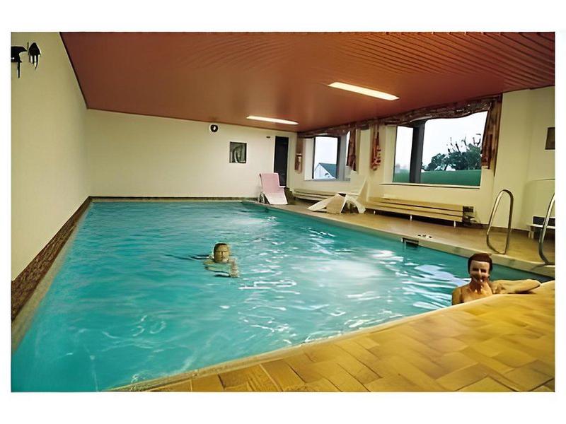 4B31E6819D6095D118F4F4B2F14E32AE