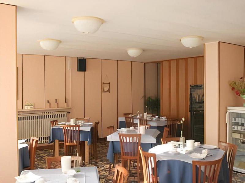 58A9DC6087F2265FABB4C7FB83349A30