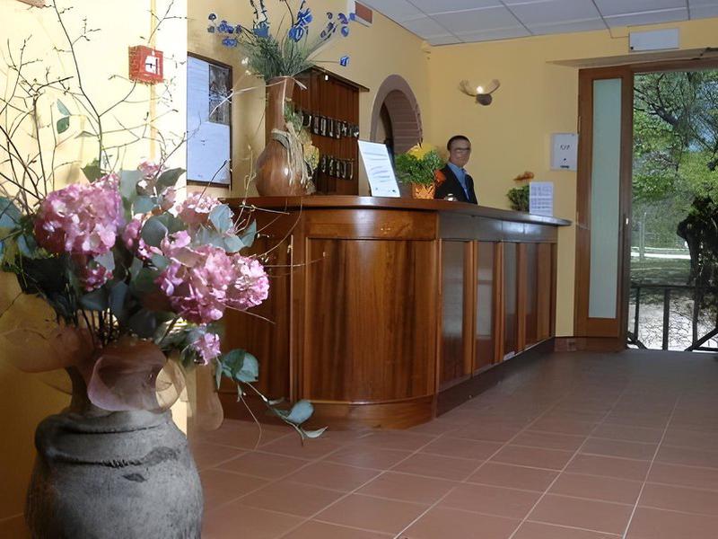 30C881941804B7F96FD2D6A61A5193FC