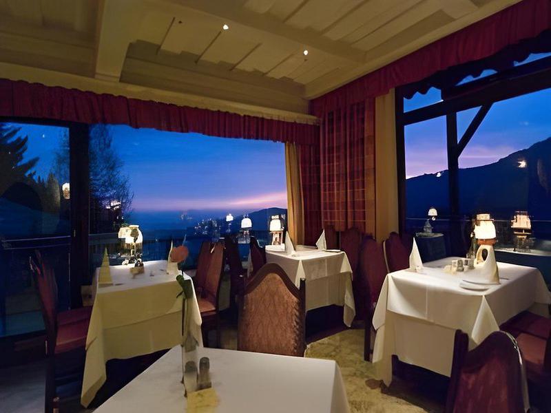 A223A37305EB9589BEB3D647A08DE8D7