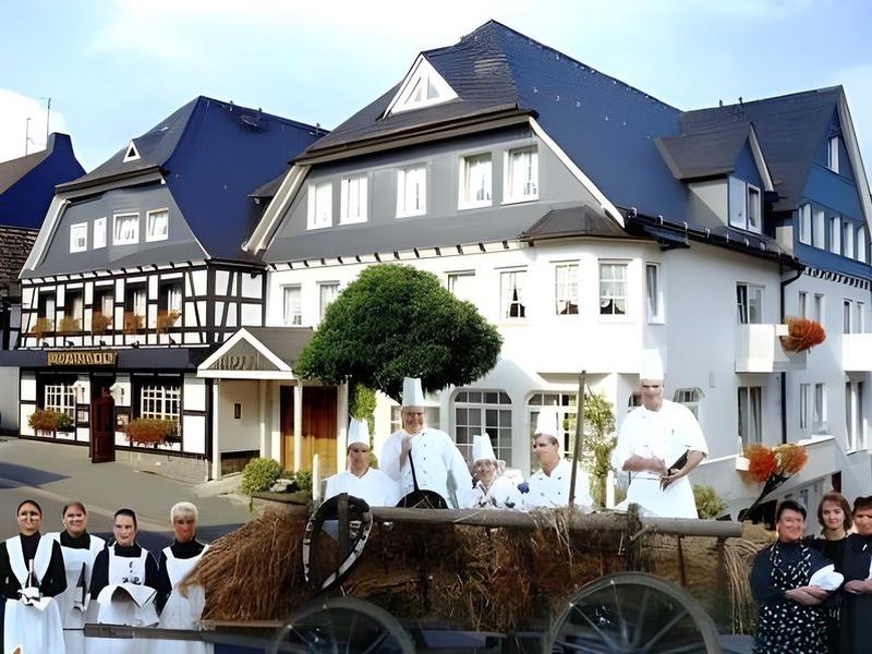 6B7EA132E4633CDA8A5C2D28B0F26BF9