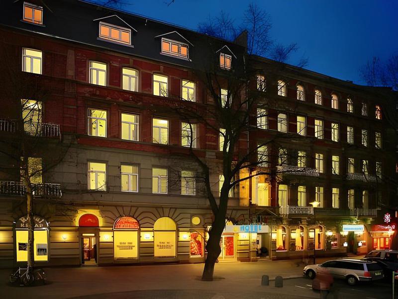 0AC13323650106E5C2C2FD994CEB90D4