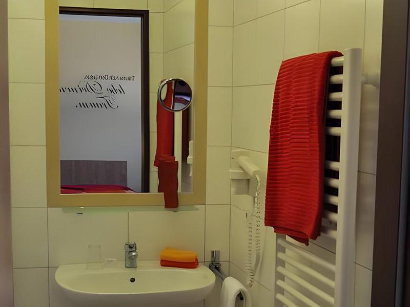 A624F04D817FD3C57E2952D237C13F19