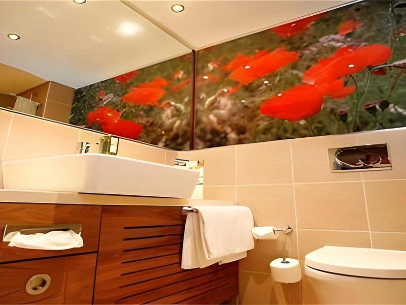 5F230EE516C966277FF9C4D542F1990B