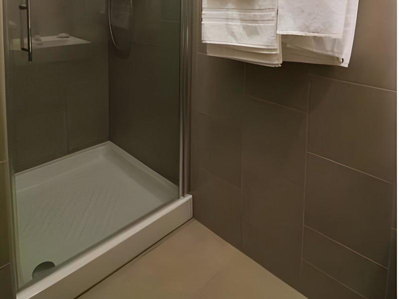 4DF6F1ABC9157D9AD96F895E239C8912