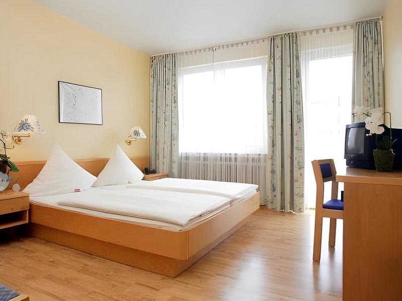 F8A6828EF9D91EA77B732738C5BEDD71