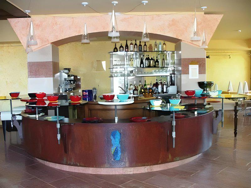 1C2654B598D685FCA3D3CDCA950B15E5